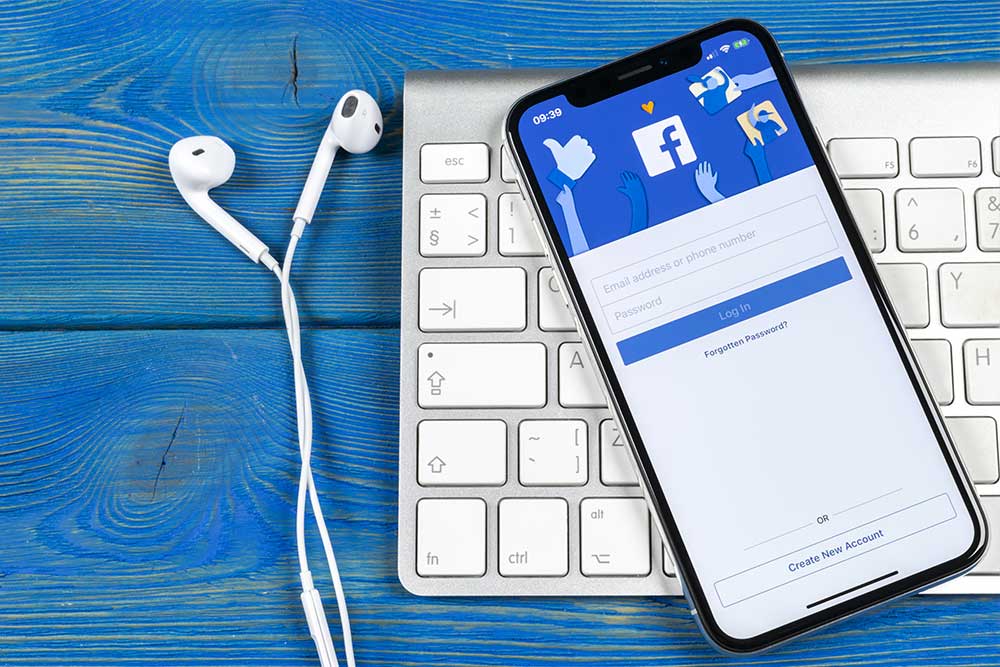 Dimensioni immagini Facebook